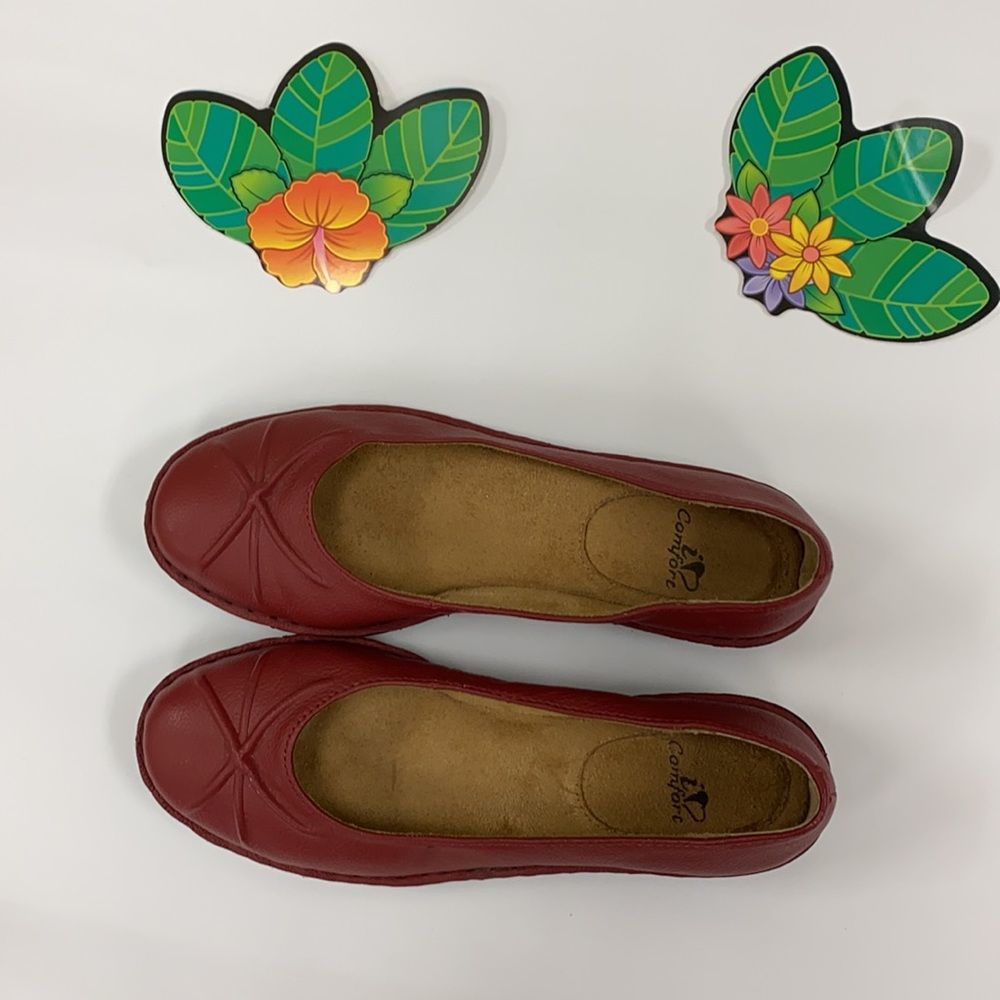 🍎🍎Woman’s I Love comfort Red Flat Loafer Shoes